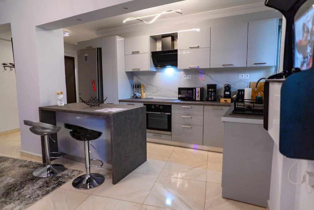 Apartament Fresh Spicy 1Bd Amusement Arcade Ateny Zewnętrze zdjęcie